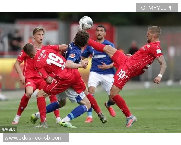 沙尔克04客场绝平泰晤士河之行暂缓