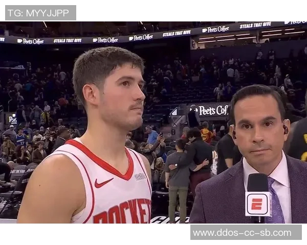 火箭遭遇三连败，球迷纷纷呼吁管理层出手换帅